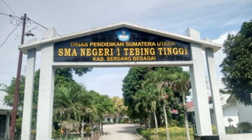 Kepsek SMAN 1 Tebing Tinggi-Sergai , Dinilai Mengelak Dan Ber Alibi Ketika Menjawab Konfirmasi Tim Media. Dana Bos TA 2024-2025, Sudah diperiksa Inspektorat dan BPK.