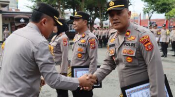 Kapolres Aceh Tenggara Beri Penghargaan Tiga Kapolsek Terbaik, Kebersihan Mako Jadi Perhatian