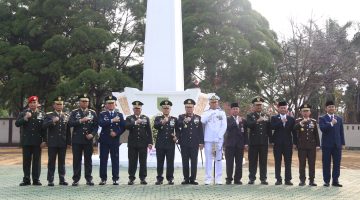 Pangdam XIX/Tuanku Tambusai Pimpin Ziarah Nasional HUT Ke-81 TNI di Pekanbaru, Wujud Penghormatan kepada Para Pahlawan